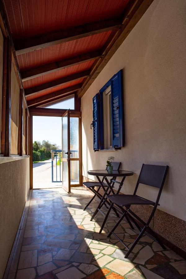 Olive Tree Apartments Umag Exterior foto